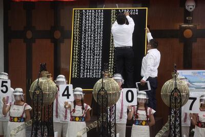 Cachito ganador de la rifa del avión cae en Zacatecas, Nayarit, Oaxaca...