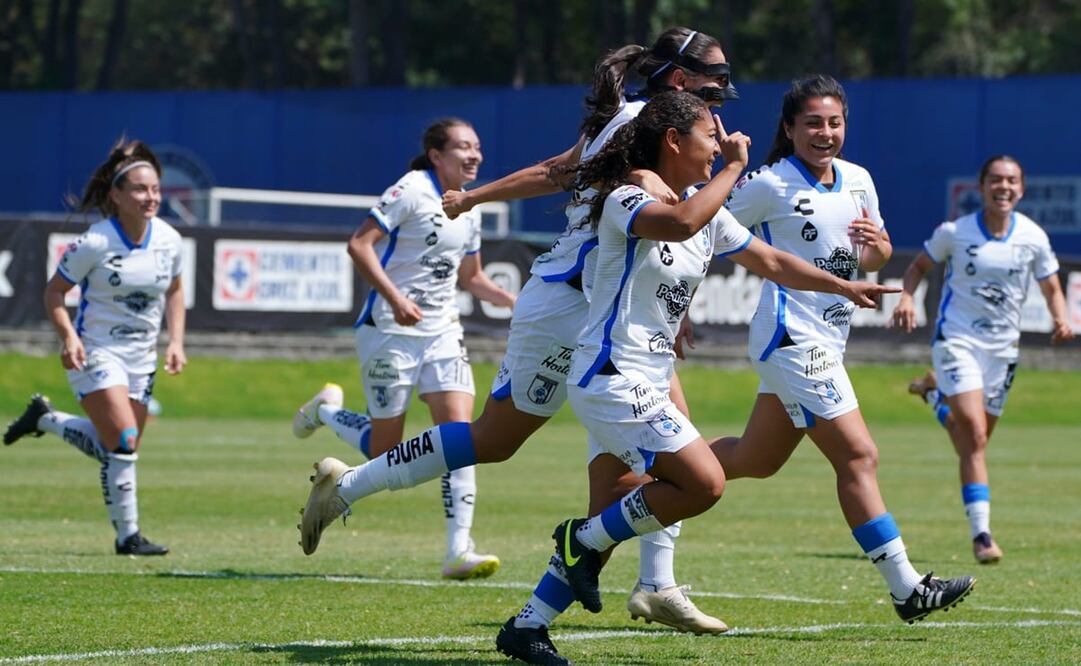 Futbolistas de Gallos Femenil - Foto: @GallosFemenil