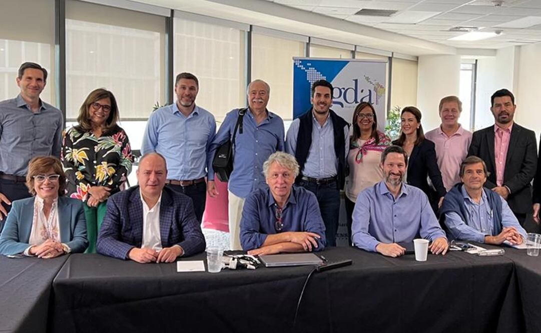 Juan Francisco Ealy Lanz Duret (segundo de izquierda a derecha) propuso que la siguiente reunión del GDA se celebre en otoño en Mérida, Yucatán. Foto: Especial