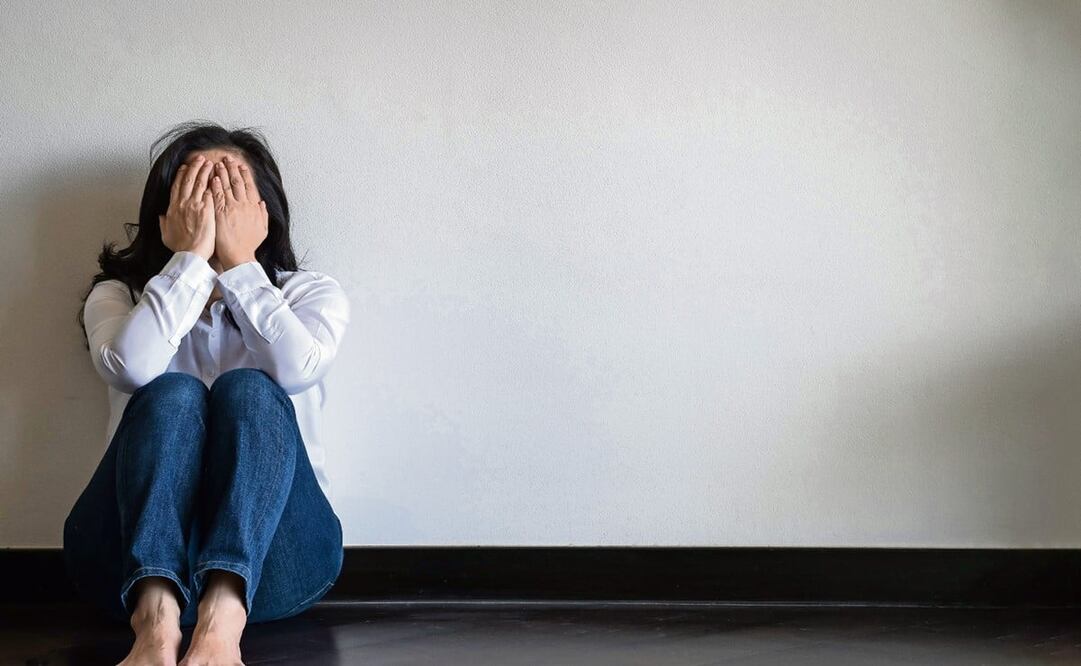 Los expertos han descubierto que los sobrevivientes de COVID-19 pueden sufrir secuelas meses después de haberse recuperado de la enfermedad - Foto: Chinnapong