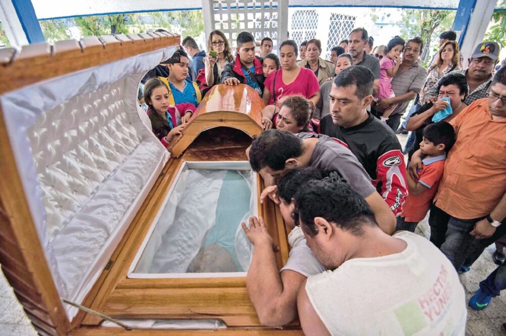 La Oficina del Alto Comisionado de las Naciones Unidas para los Derechos Humano (ONU-DH) en México llamó a las autoridades a realizar una investigación pronta del asesinato del periodista, que ayer fue sepultado (KARLO REYES. ELUNIVERSAL)