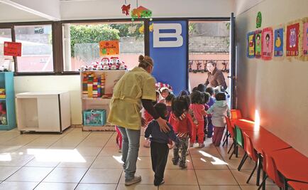 Listas, reglas para entrega de apoyo de Bienestar a padres