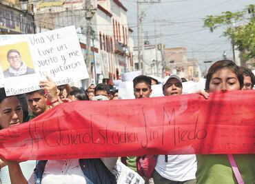 Marchan por estudiante asesinado en Celaya