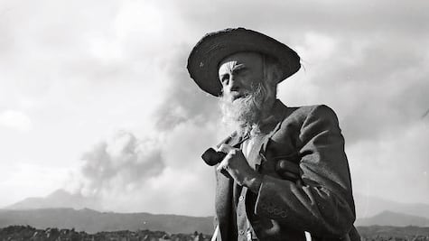 Gentes profanas en el convento, por Christopher Domínguez Michael