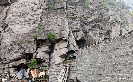 Pese a peligro de deslaves habitantes de La Cantera, en Tlalnepantla, se quedan en sus casas