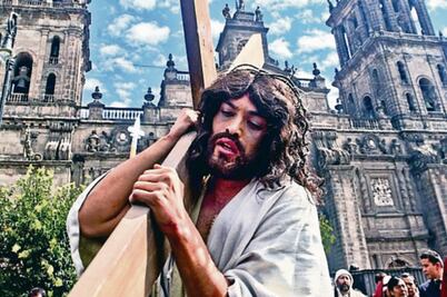 Arzobispado: jóvenes se involucran en rituales