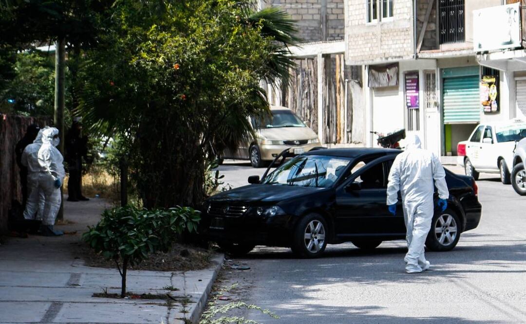 Cuatro periodistas fueron atacados a balazos después de cubrir una nota policiaca. Tres de los periodistas fueron llevados al Hospital General, dos de ellos se reportan graves. Foto: Cuartoscuro/El Universal