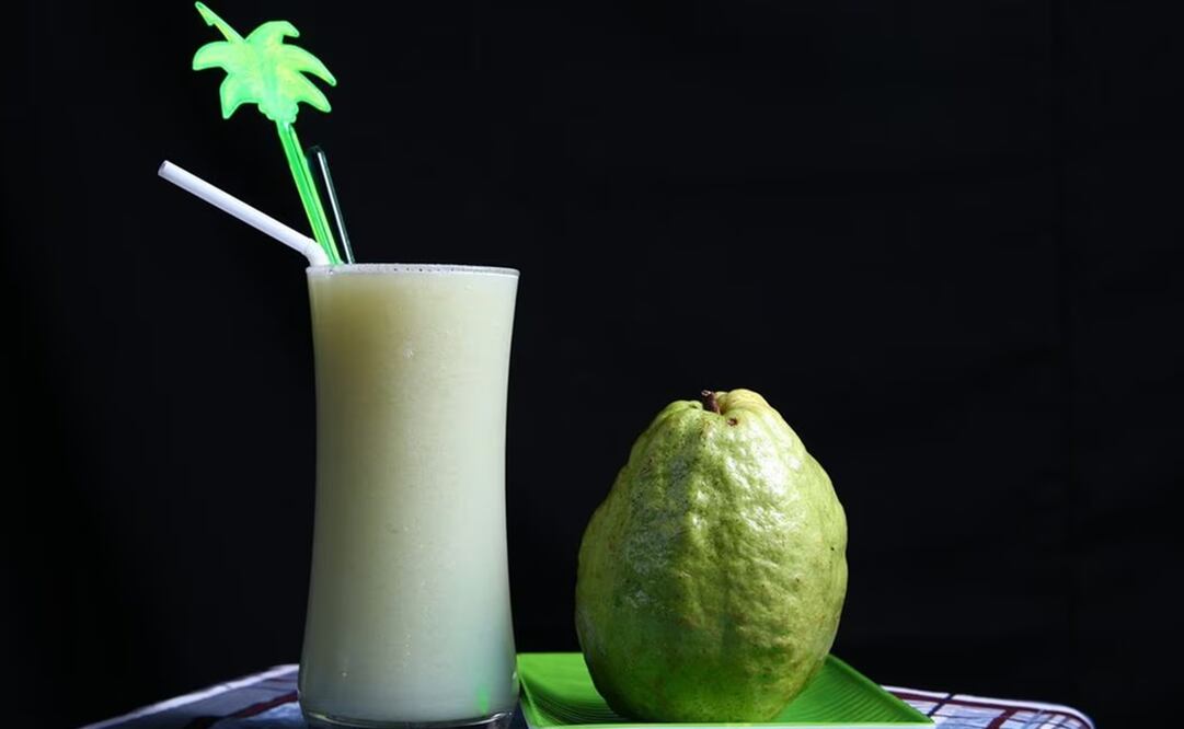 No bebas jugos procesados, prepara tu propia bebida y obtén todos los beneficios de la guayaba. Foto: Pexels