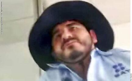 Captan a funcionario de aduana de Matamoros presuntamente extorsionando a comerciante