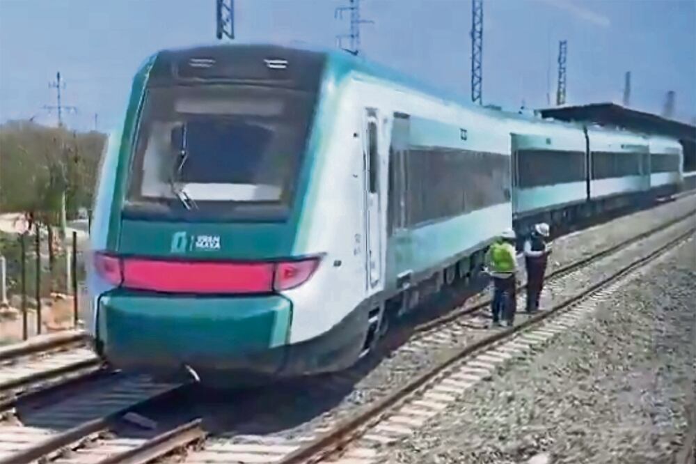 Luis Cresencio Sandoval, titular de la Sedena, dijo que la empresa Tren Maya presentó una denuncia de hechos ante el MP federal en Yucatán. Foto: Especial