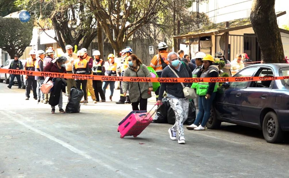 Se han reparado cuatro edificios vecinos dañados en la explosión en la colonia Paseos de Taxqueña.
Foto: Especial.
