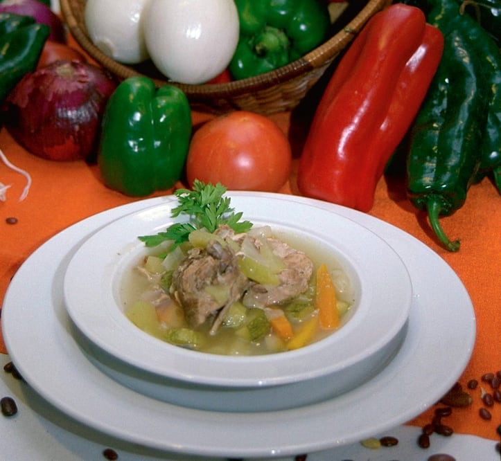 Si se te antojó este platillo tradicional, aquí te decimos cómo prepararlo / Fotos: Archivo EL UNIVERSAL y Pixabay