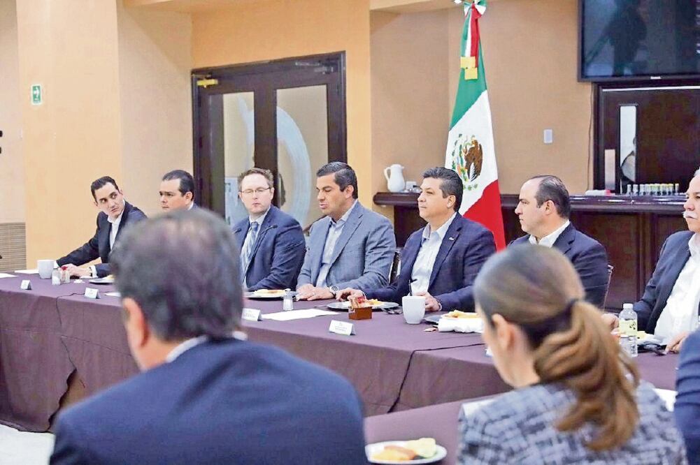 El gobernador Francisco García Cabeza de Vaca presidió la instalación del Comité Técnico Fronterizo de la Región Este.