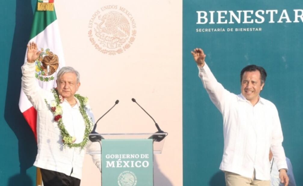 No habrá persecución ni desprestigio contra maestros de México: AMLO