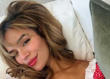 Karol G lanza "Tropicoqueta", un homenaje a lo latino que va del merengue a la ranchera