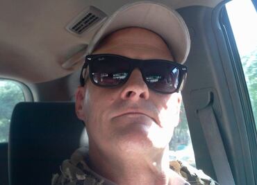 Un ingeniero por un narcotraficante convicto: EU y talibanes de Afganistán realizan intercambio de prisioneros