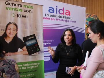 Emprender y aprender; mujeres buscan impulsar sus negocios en el Neni Fest 2025 en la CDMX