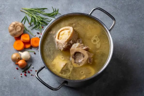 Cuál es la mejor carne para hacer caldo de huesos