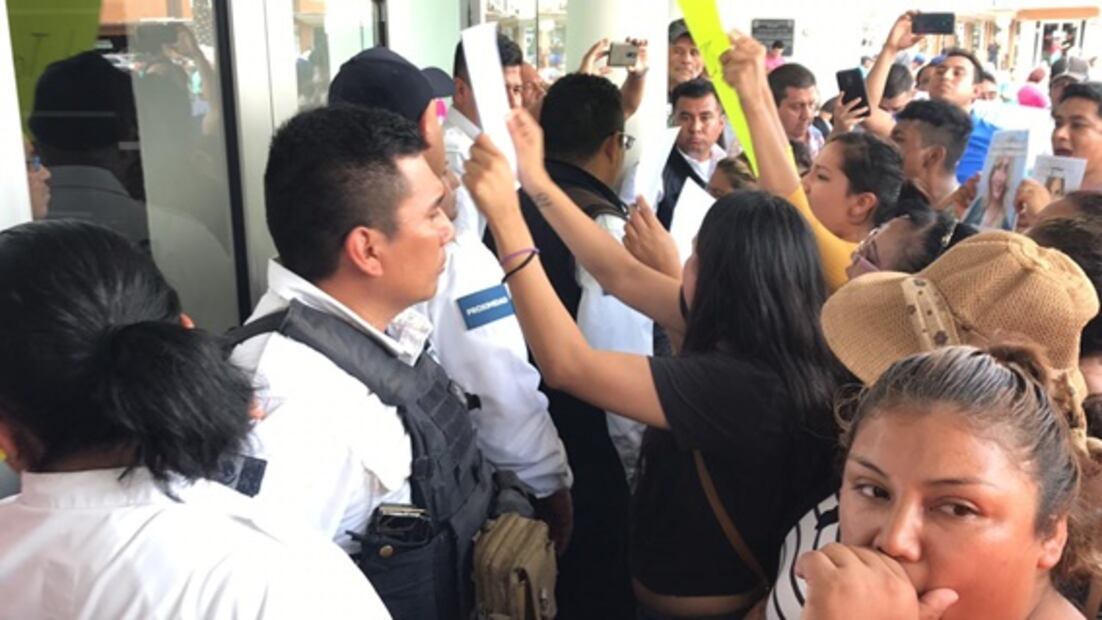 "Los vendedores ambulantes, es lo de menos", dice alcaldesa que propuso impuestos a tacos y elotes