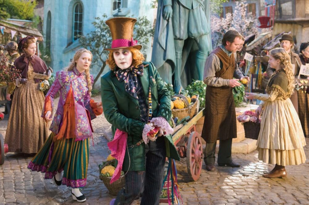 La historia inspirada en Carroll regresa de la mano de James Bobin (ESPECIAL)