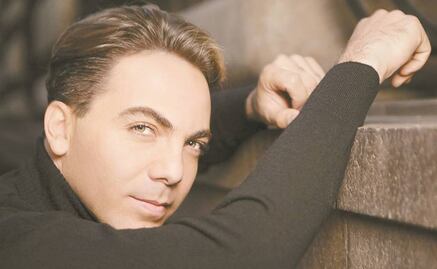 Cristian Castro pide matrimonio en pleno concierto