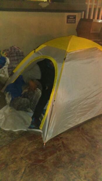 Historia. "Dejan morir a los enfermos"