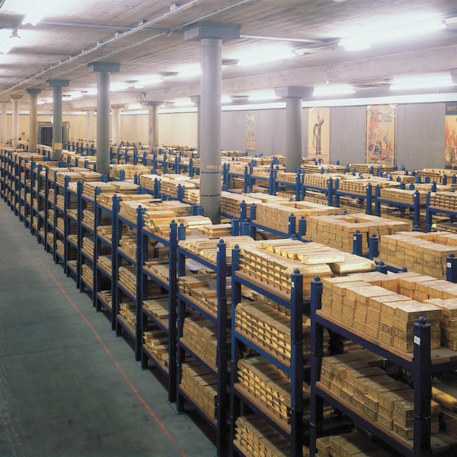 El Banco de Inglaterra es uno de los más antiguos del mundo; se fundó en 1694. A través de un recorrido virtual las personas pueden conocer los diferentes lingotes de oro y plata que el recinto resguarda. CORTESÍA