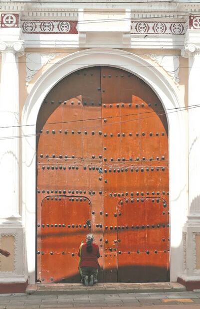 El Niño doctor espera visitantes