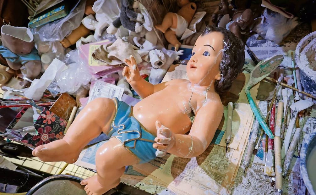 Tras la restauración, estas figuras serán llevadas a bendecir por sus dueños el próximo 2 de febrero. Foto: Luis Camacho / EL UNIVERSAL