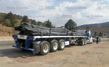 Localizan tractocamión con más de 800 mil pesos en material de construcción con reporte de robo en Edomex