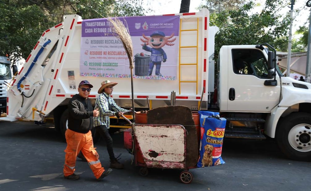 Entregarán 20 camiones nuevos de limpia en enero (29/12/2025). Foto: Especial