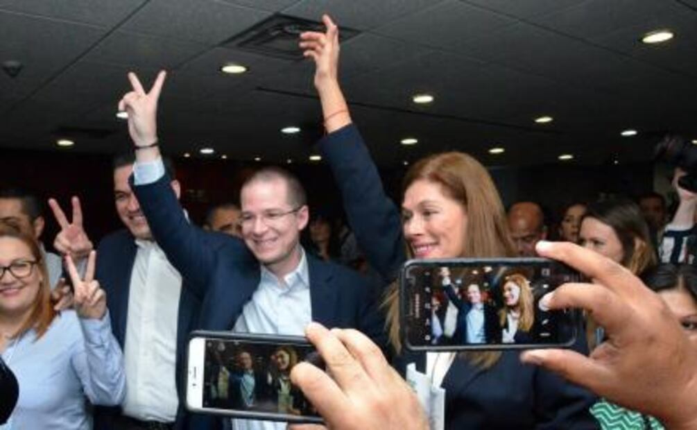 Rebeca Clouthier se registra como candidata del PAN por San Pedro Garza García