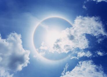 El halo solar y otros fenómenos naturales que se ven en el cielo