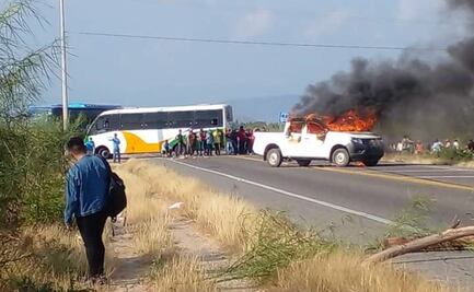 Bloquean carretera transístmica: exigen la liberación de agente municipal de Puente Madera, Oaxaca