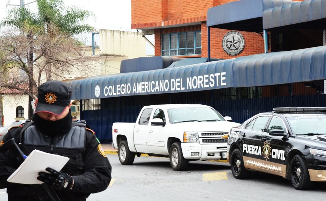 Un estudiante disparó contra sus compañeros de salón e hirió a la maestra y 3 alumnos, en el Colegio Americano del Noreste, en Nuevo León. Foto: Emilio Vázquez
