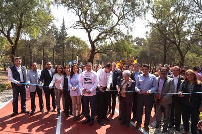 Entregan Paseo Luis Barragán en Satélite