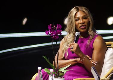 Ovacionan a Serena Williams en Auditorio Nacional; habla de su vida dentro y fuera de las canchas