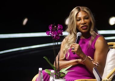 Ovacionan a Serena Williams en Auditorio Nacional; habla de su vida dentro y fuera de las canchas
