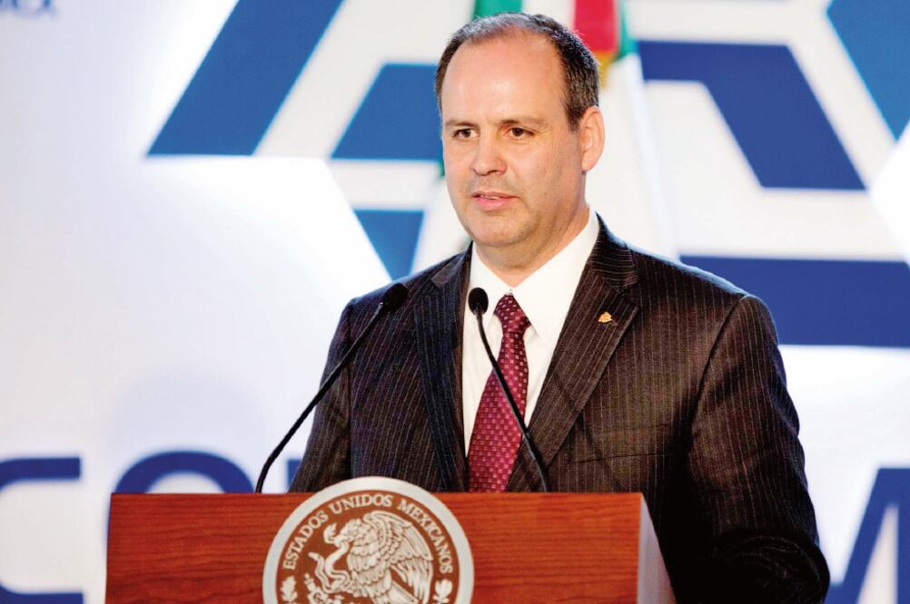 Gustavo de Hoyos, presidente de Coparmex, dijo que revisarán el estudio de la Cepal que precisa que desde México sale capital ilícito por 48 mil mdd (ARCHIVO EL UNIVERSAL)