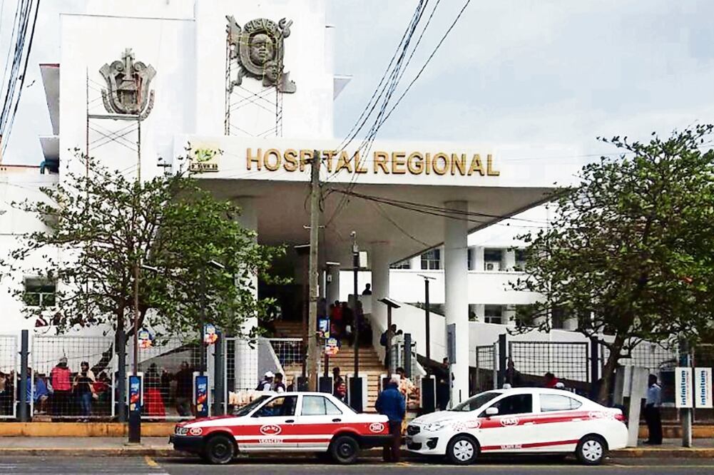 Una enfermera con 38 años en el Centro Estatal de Cancerología dice que con Herrera sí se compró el medicamento marca Roche, pero en el sexenio de Javier Duarte se adquirió genérico (FOTOS: ARCHIVO EL UNIVERSAL)