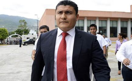 Comparece fiscal de Guerrero por caso de médicos