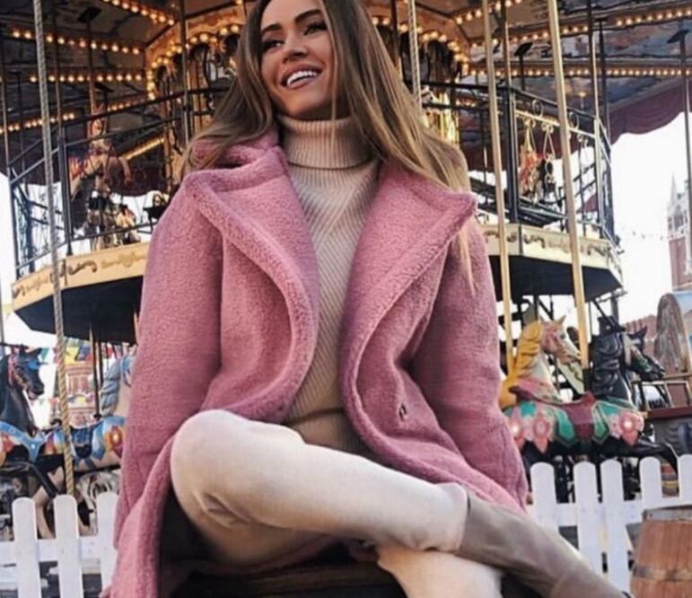 El abrigo más acogedor de todos, descubre cómo llevarlo en tu look invernal Foto: Instagram