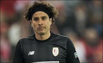 Ochoa y Standard vencen al Anderlecht