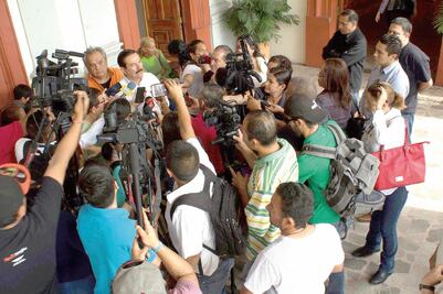 MC exige renuncie secretario por corrupción