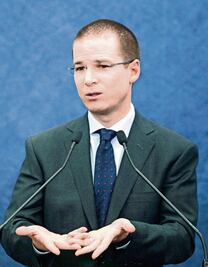 Anaya: error histórico, que panistas se dividieran