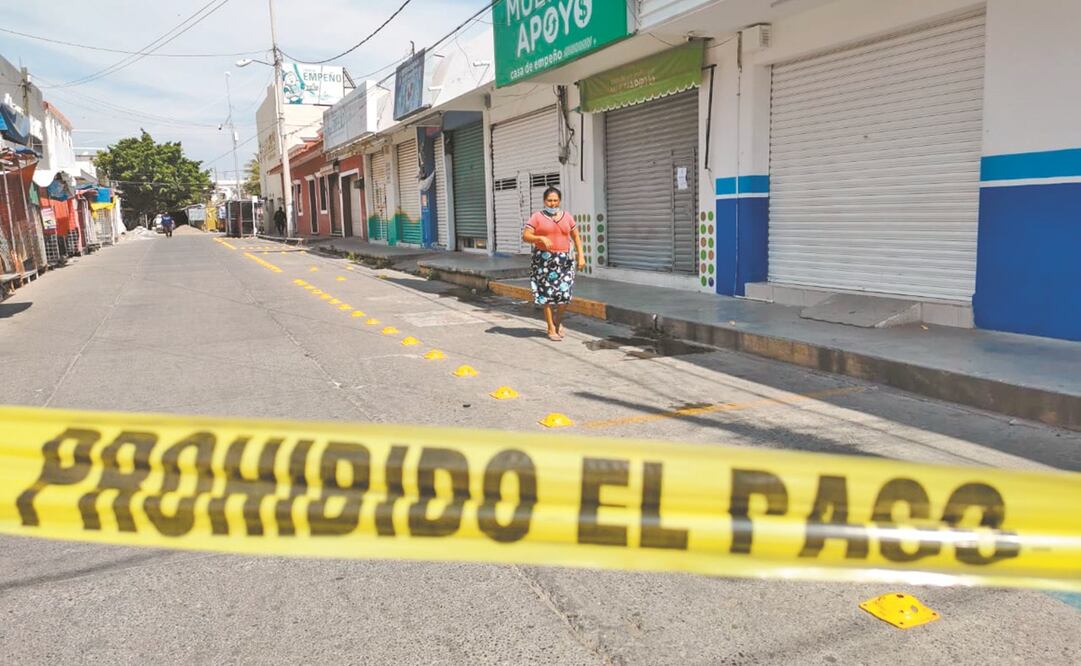 En Juchitán, Oaxaca, negocios no esenciales permanecen cerrados debido a la pandemia. Foto: Roselia Chaca. EL UNIVERSAL