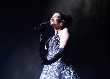 Natalia Jiménez ofrece un viaje entre el pop y la nostalgia mexicana en el Auditorio Nacional