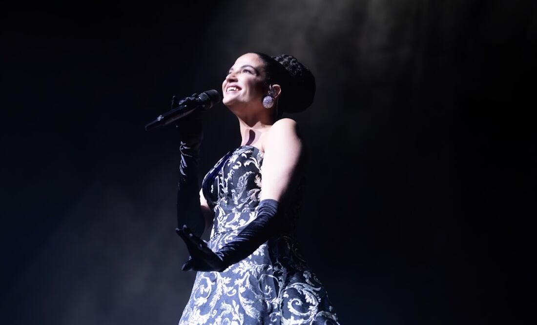 Natalia Jiménez en el Auditorio Nacional. Foto: Lulu Urdapilleta/OCESA