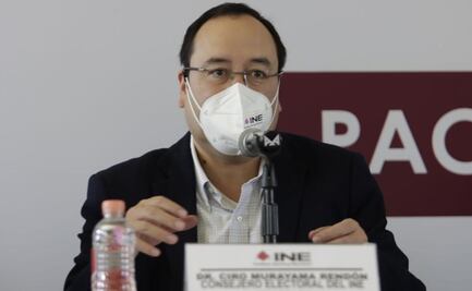 "Si hacemos algo bien los mexicanos son las elecciones", dice el consejero Ciro Murayama