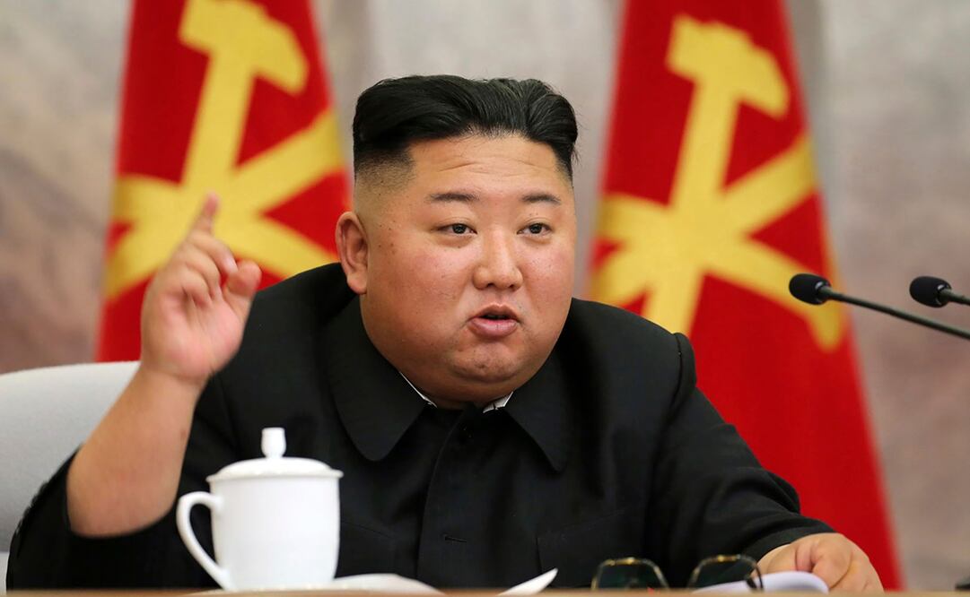 Kim Jong-un visitó las instalaciones de la Universidad Político Militar Kim Jong-il donde presenció las lecciones impartidas a los estudiantes sobre operaciones y tácticas. Foto: AP